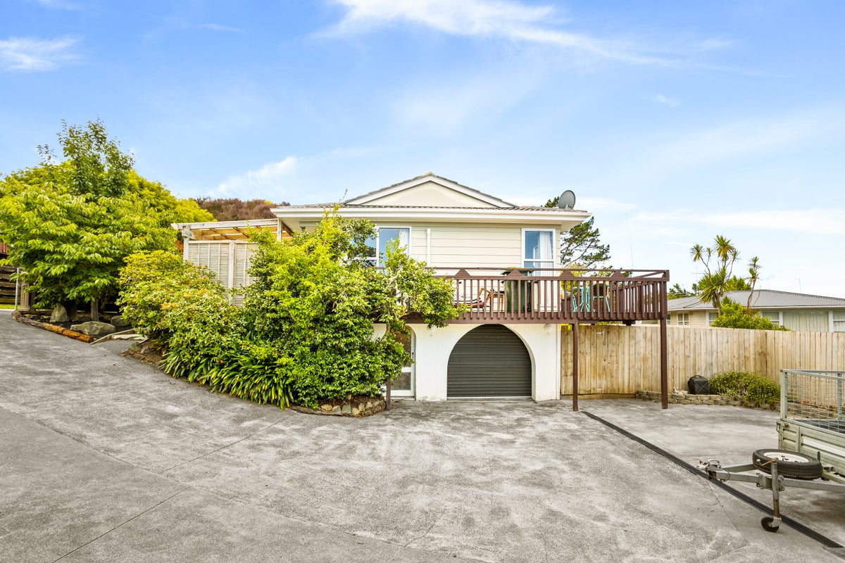 13 George Herring Place, Glen Eden, Auckland - Carousel 2