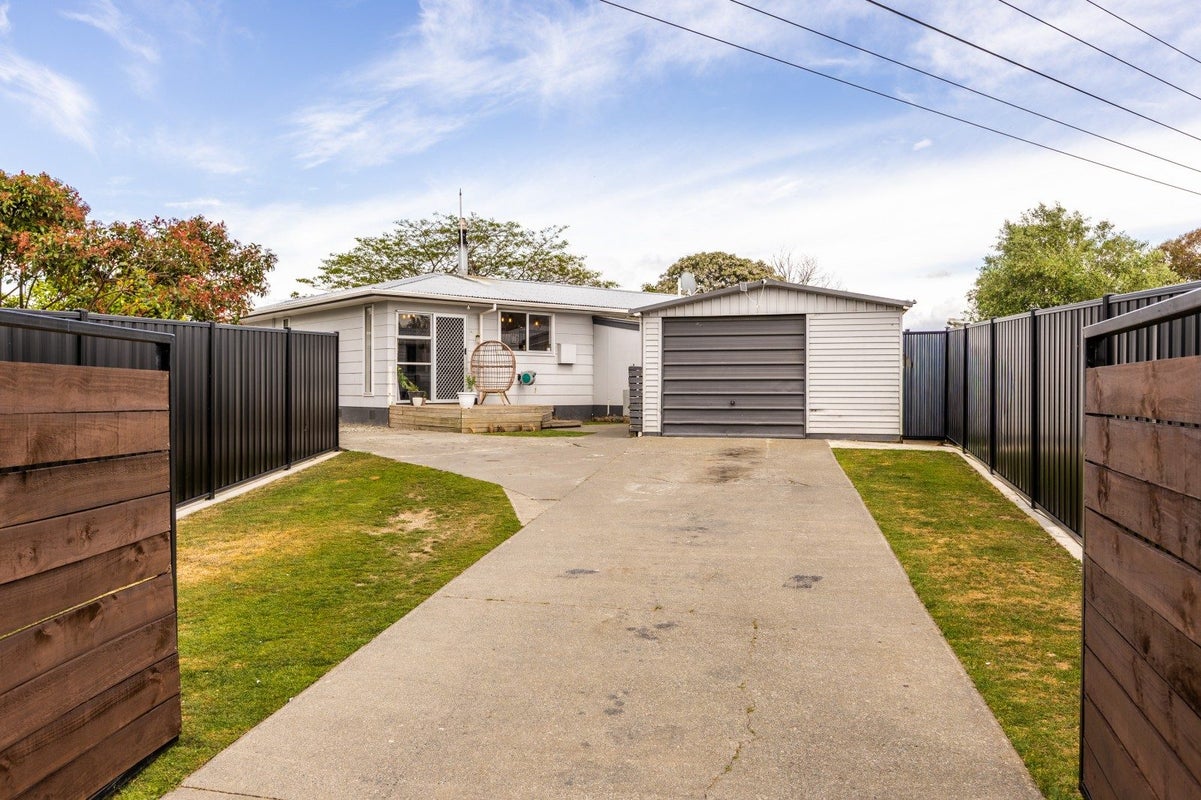 9 Cabot Place, Flaxmere, Hastings - Carousel 1