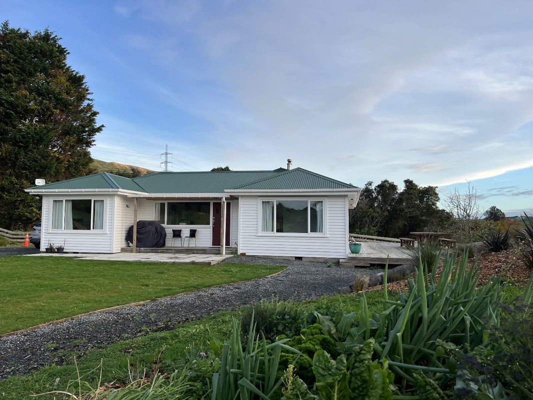 53 Corbetts Road, Manakau, Otaki - Carousel 1