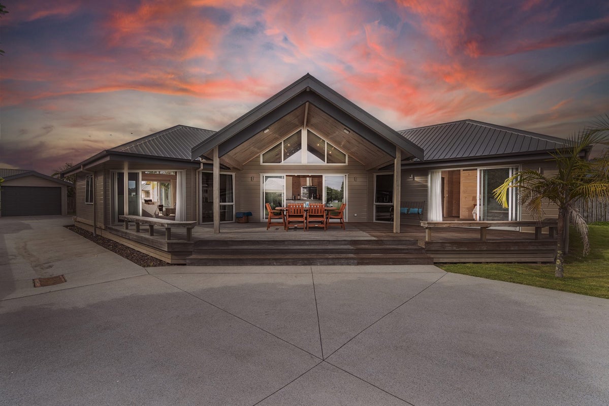 102 Bond Road, Whangamata - Carousel 1