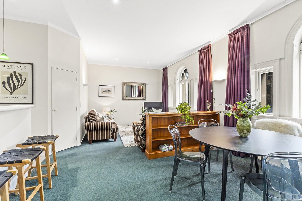 22/33 Taranaki Street, Te Aro, Wellington - Carousel 2