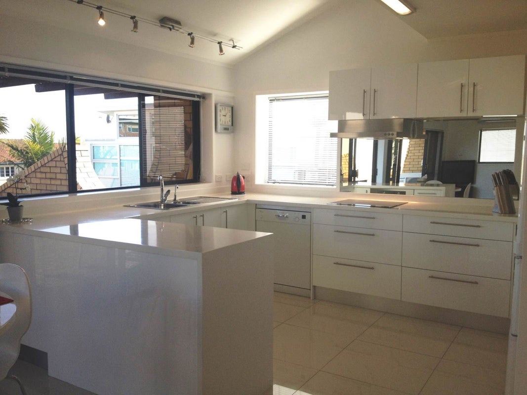 2/35 Marau Crescent, Mission Bay, Auckland - Carousel 2