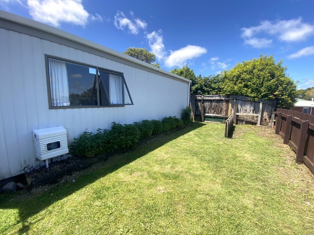11A Brierley Place, Marfell, New Plymouth - Carousel 9