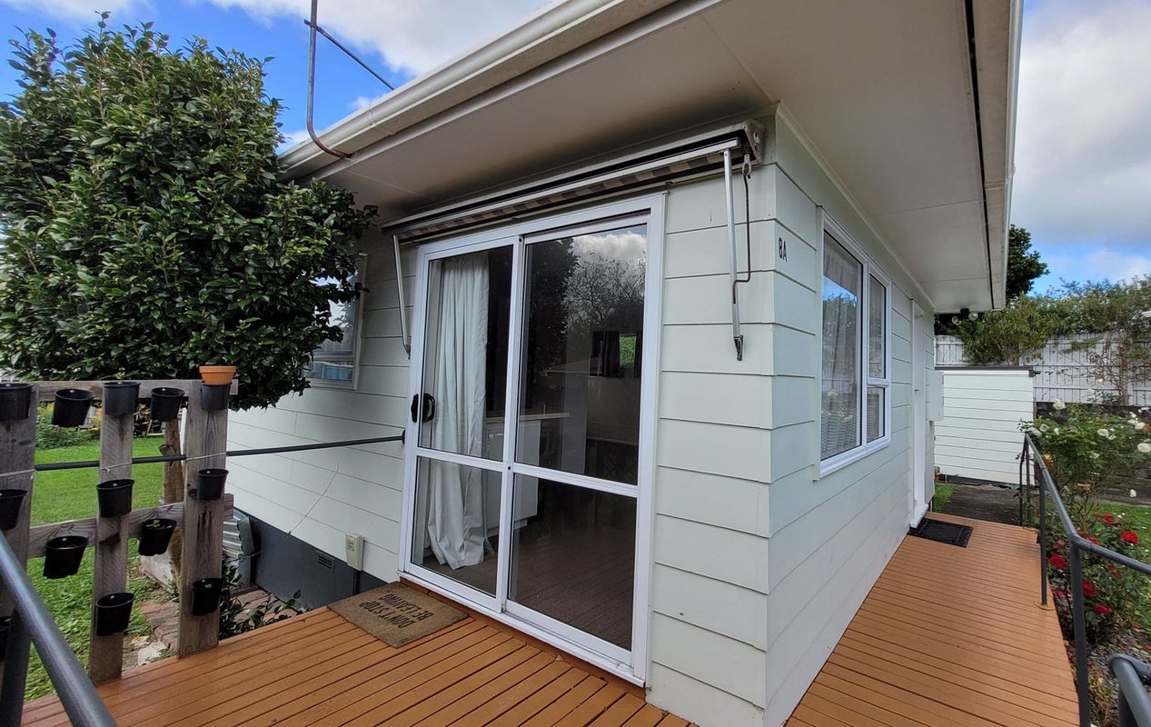 8 Caernarvon Street, Dinsdale, Hamilton - Carousel 2