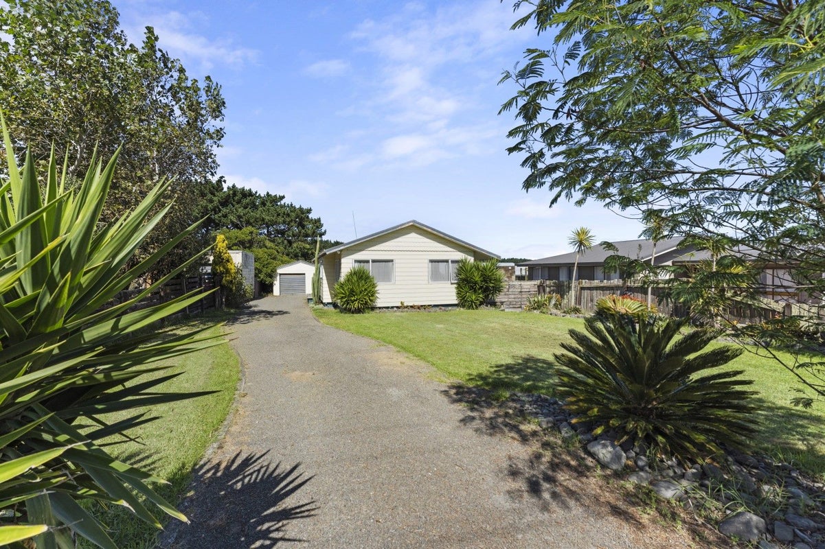 97 Koputara Road, Himatangi Beach, Foxton - Carousel 1