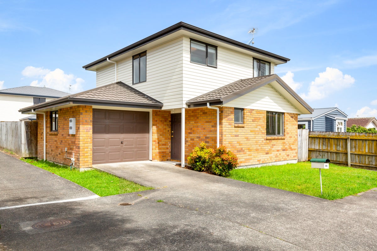 25A Gardner Avenue, New Lynn, Auckland - Carousel 1
