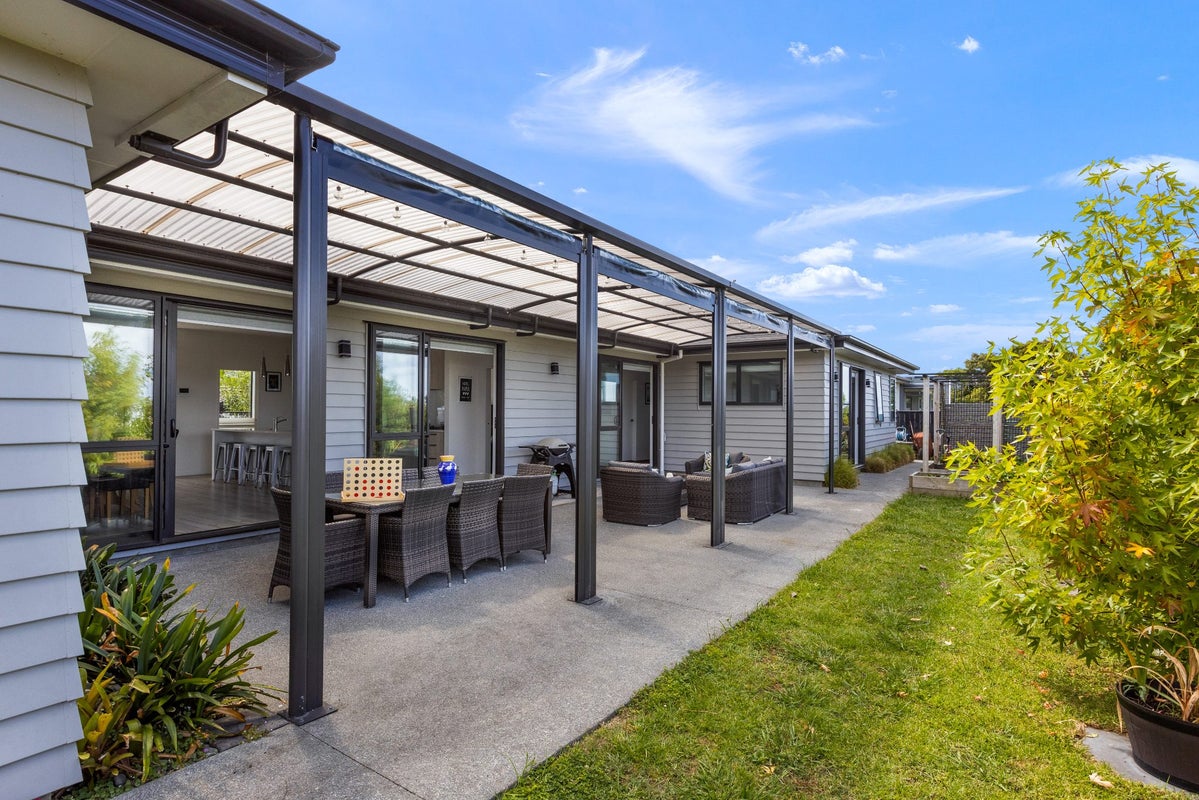 69 Harvest Avenue, Orewa, Orewa - Carousel 1