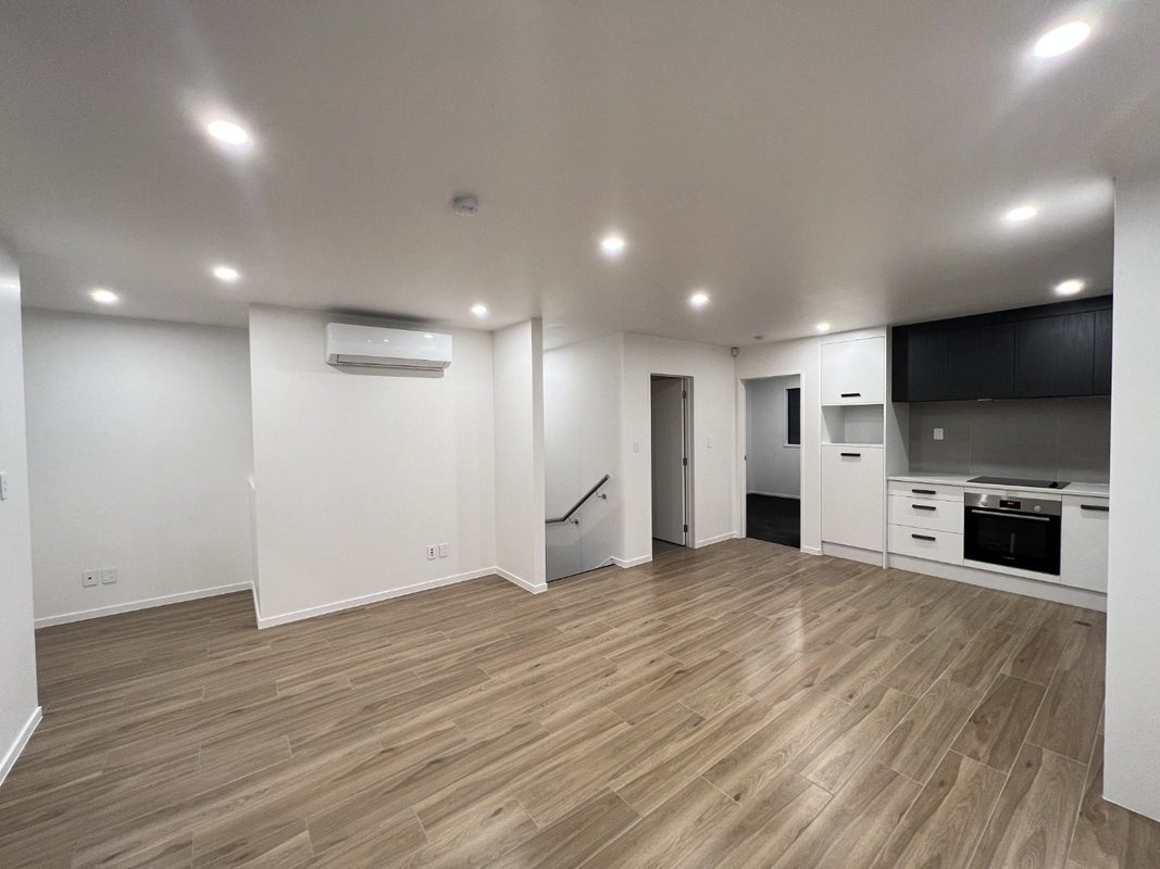 6A Hyde Street, Manurewa East, Auckland - Carousel 2