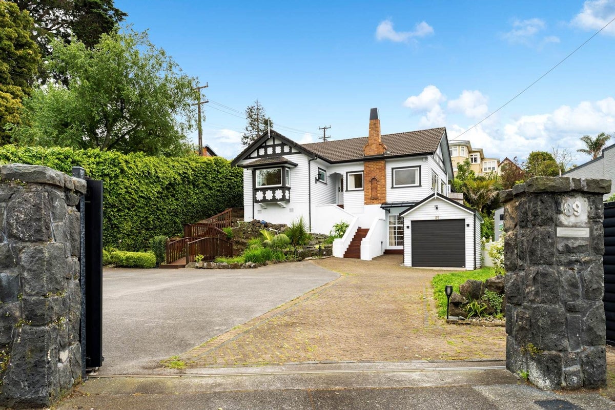 89 King George Avenue, Epsom, Auckland - Carousel 1