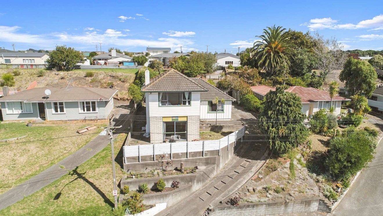 99 Purnell Street, College Estate, Whanganui - Carousel 1