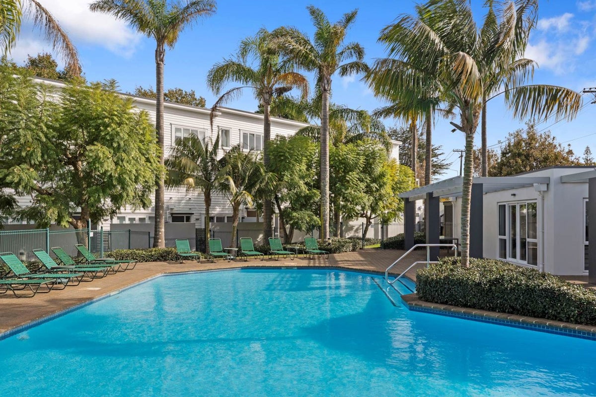 1D Findlay Street, Ellerslie, Auckland - Carousel 1