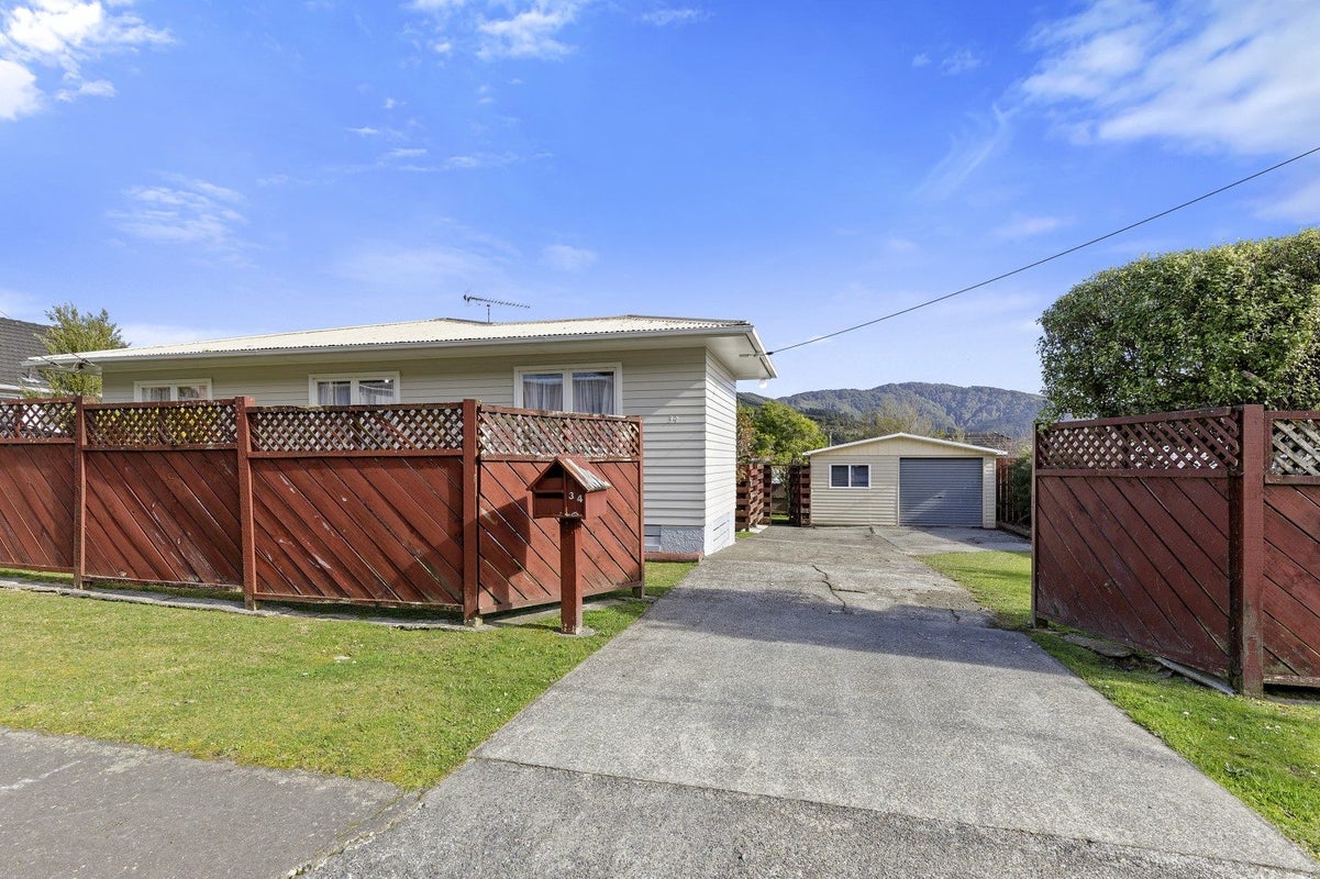 34 Petrie Street, Wainuiomata, Lower Hutt - Carousel 2
