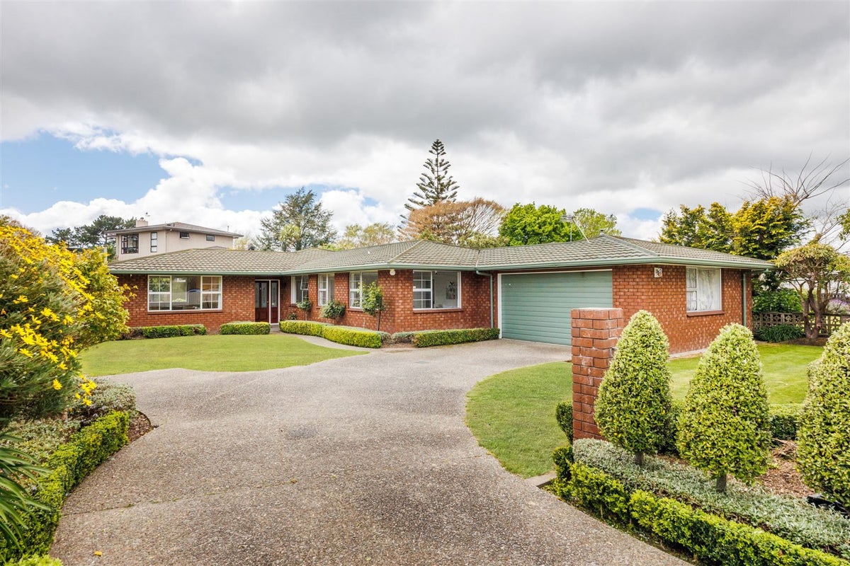 453 Ruahine Street, Terrace End, Palmerston North - Carousel 26