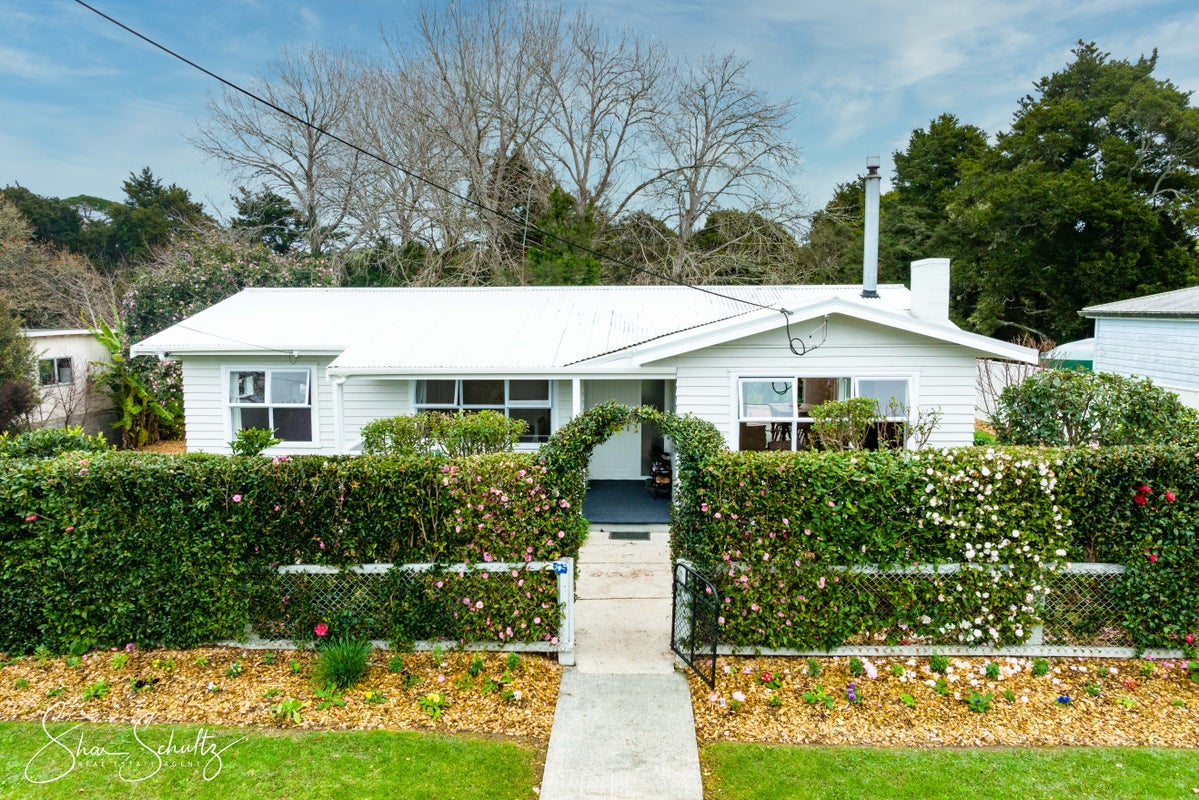 9 Franklin Road, Paparoa - Carousel 1