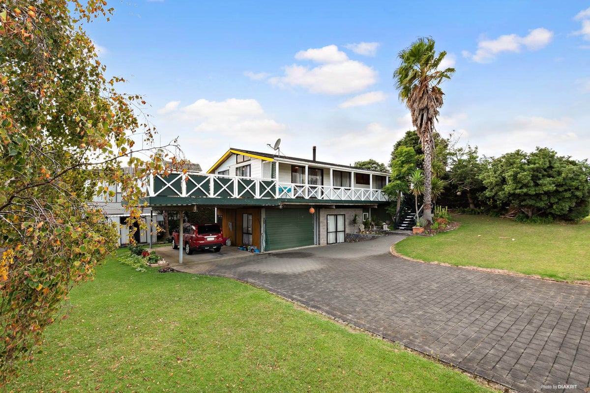 2 Keven Road, Pukekohe - Carousel 1