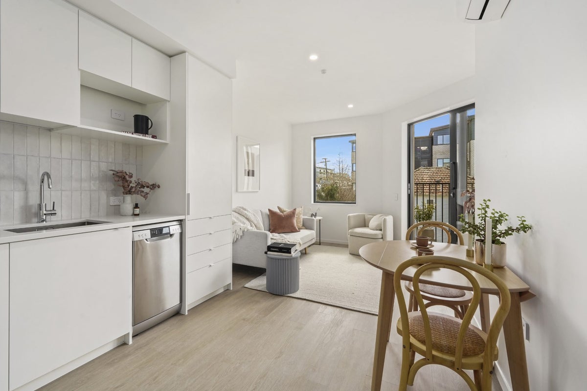 104/9 Rawalpindi ST, Mount Albert, Auckland - Carousel 1