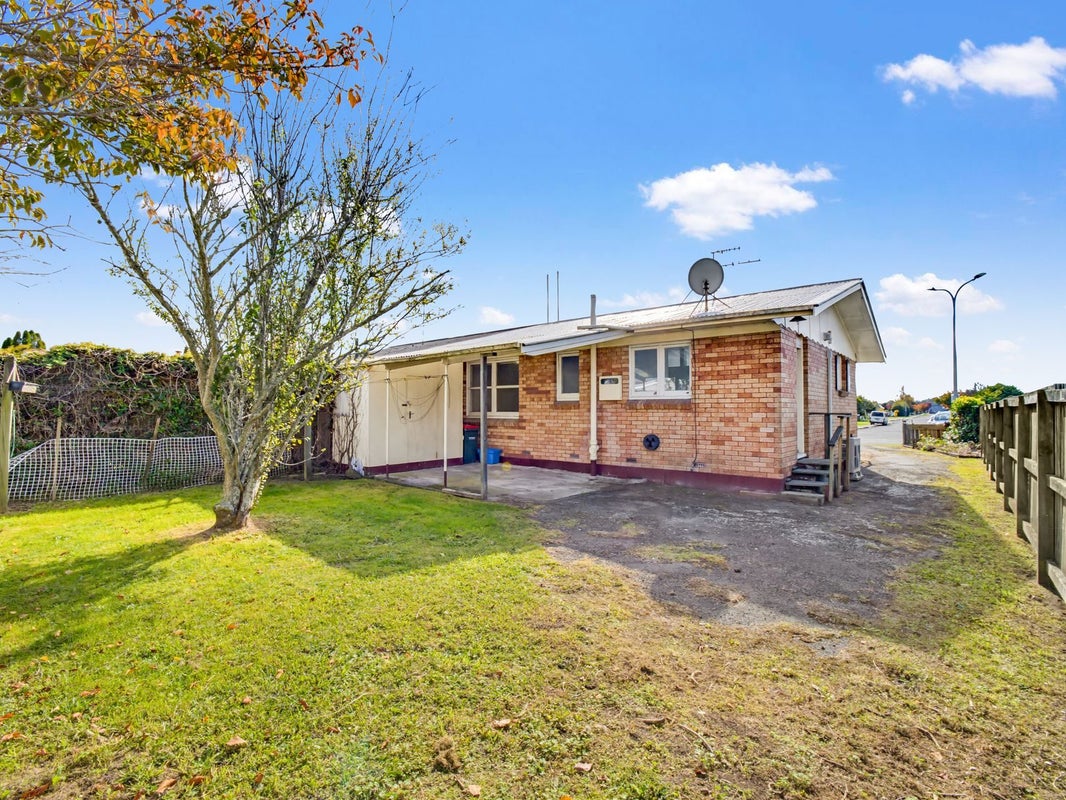 38A Phillip Street, Victoria, Rotorua - Carousel 2