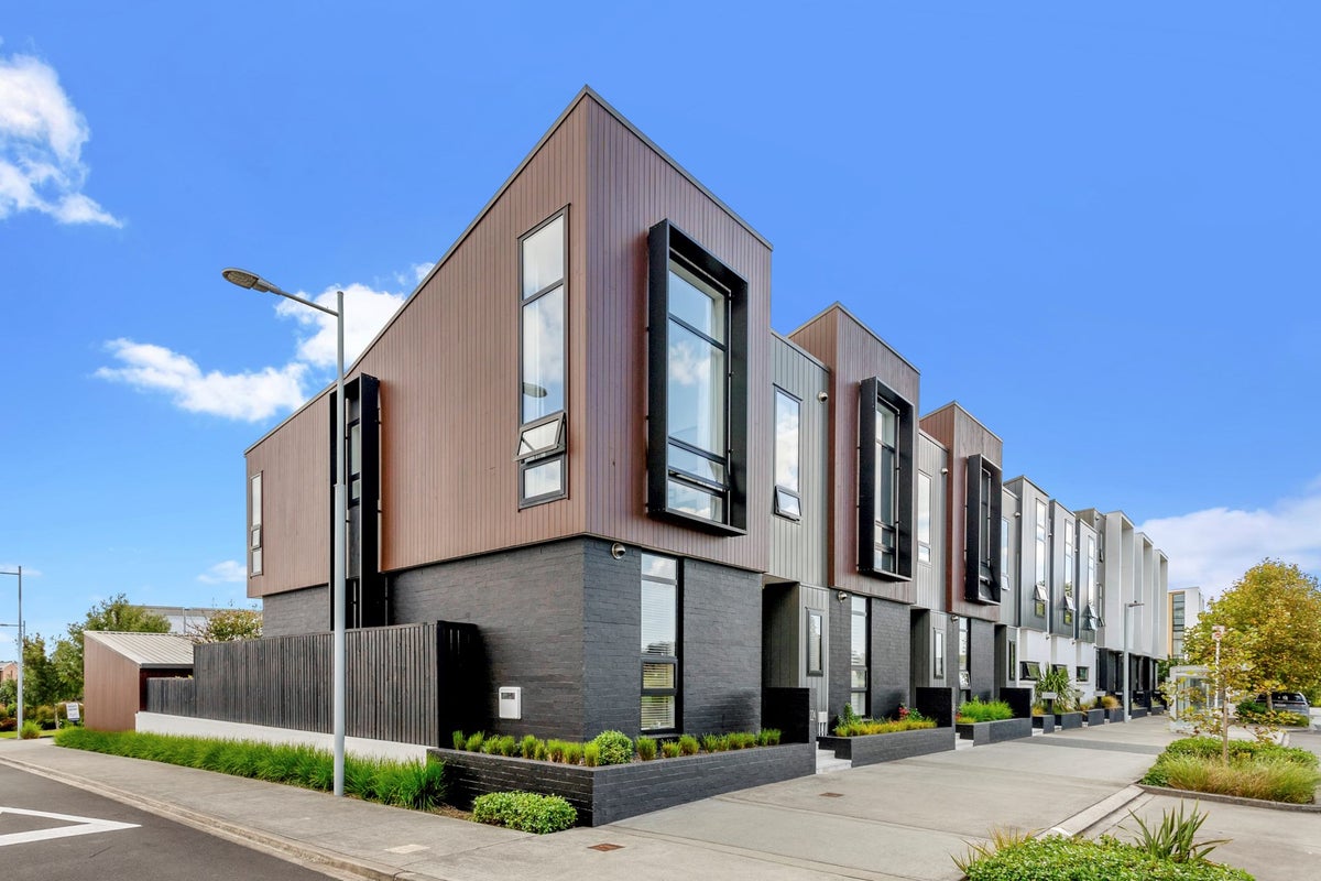 224 Hobsonville Point Road, Hobsonville, Auckland - Carousel 1