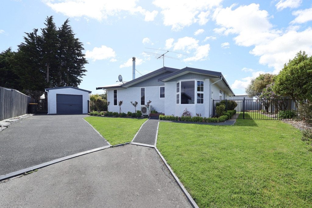 28 Iona Court, Strathern, Invercargill - Carousel 1