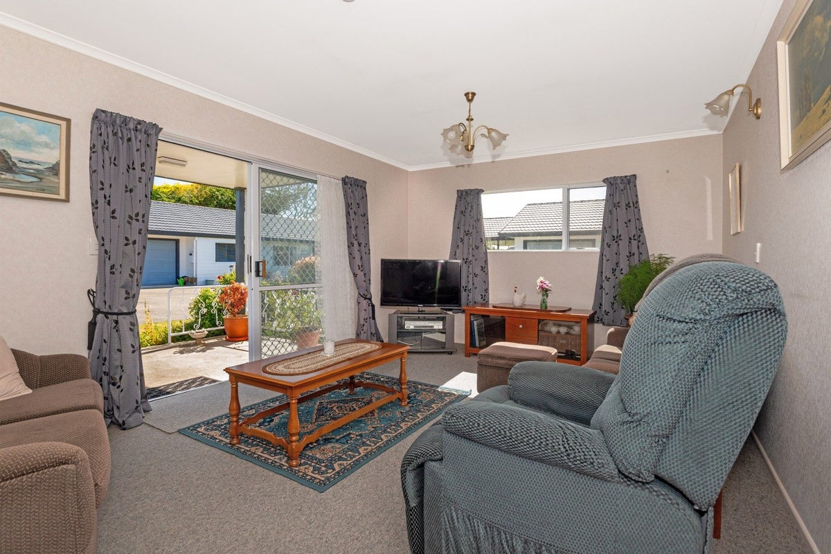 7/690 Gladstone Road, Te Hapara, Gisborne - Carousel 2