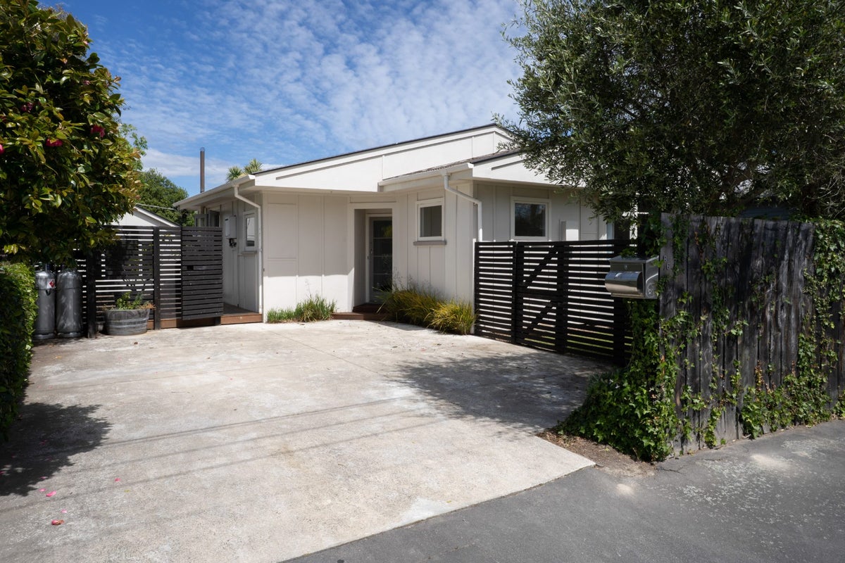 86 Dover Street, St Albans, Christchurch - Carousel 36