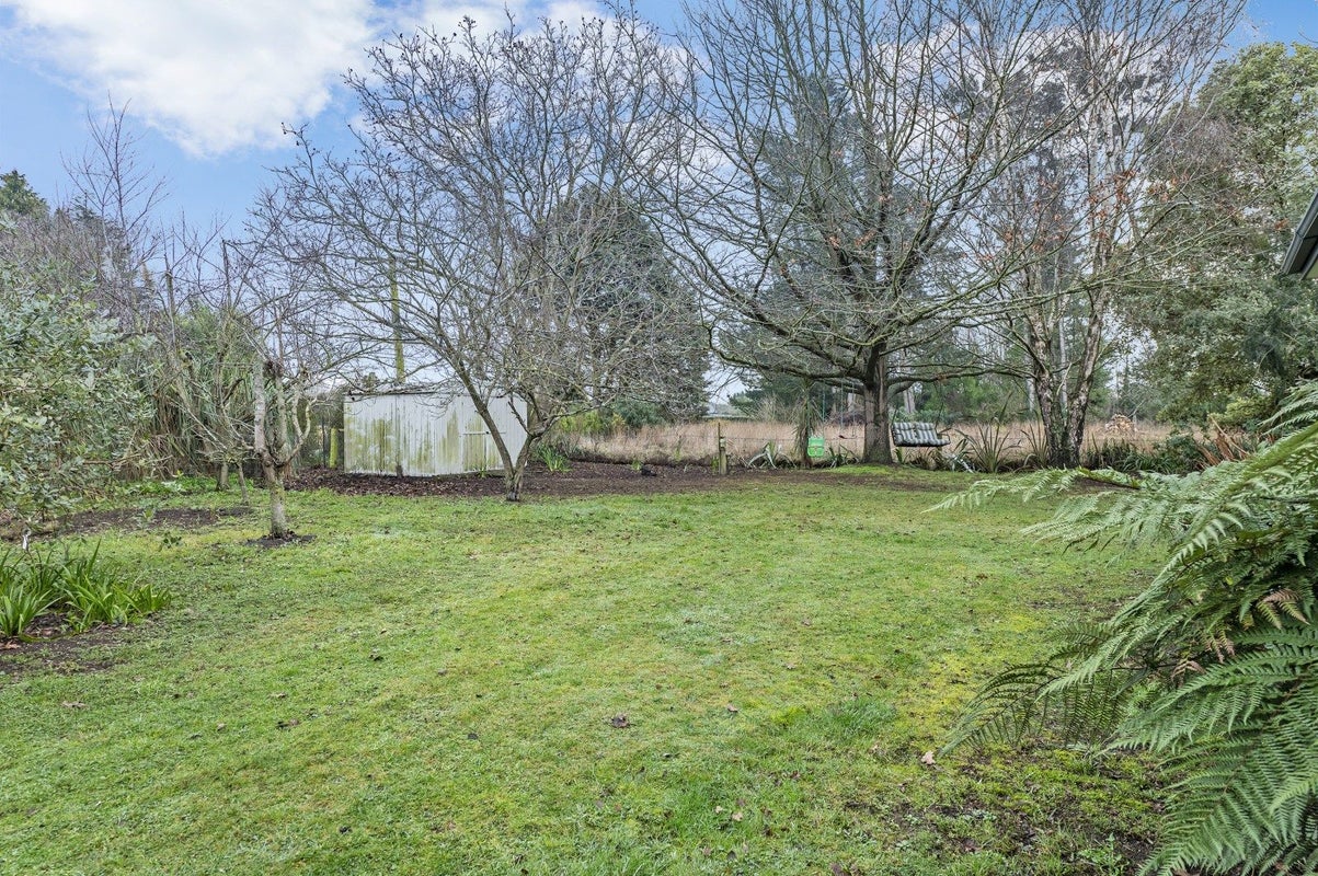 13 Gordon Street, Southbridge, Southbridge - Carousel 25