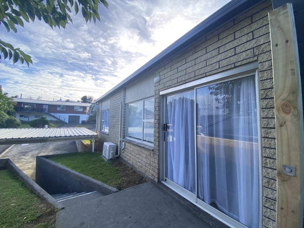 6 Euclid Street, Vogeltown, New Plymouth - Carousel 2
