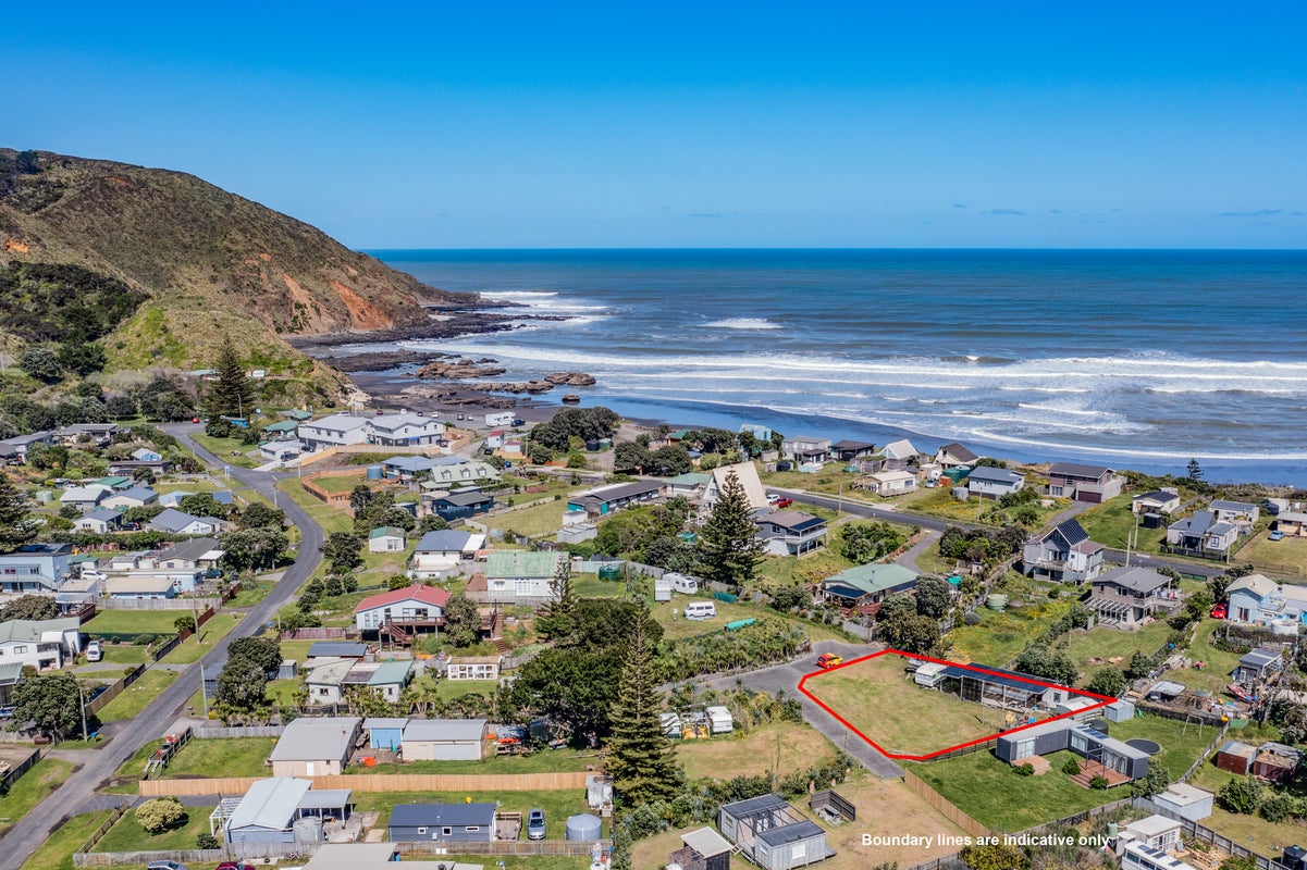 11D Centreway Road, Port Waikato - Carousel 2