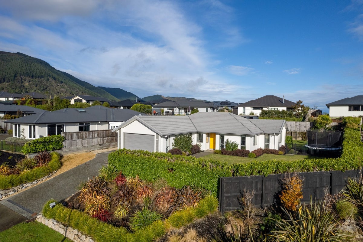4 Woolshed Drive, Stoke, Nelson - Carousel 1