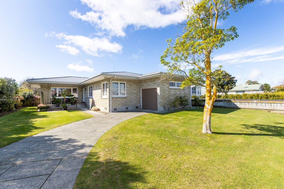 49 Avenue Road, Greenmeadows, Napier - Carousel 1