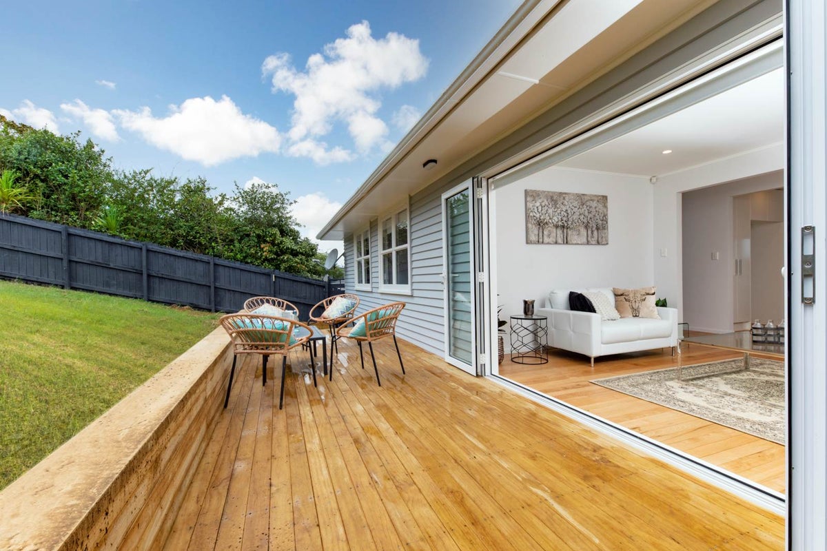 33 Mary Dreaver Street, New Windsor, Auckland - Carousel 1