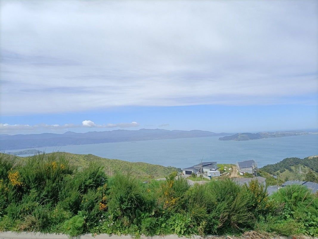 18 Boeing Way, Newlands, Wellington - Carousel 1