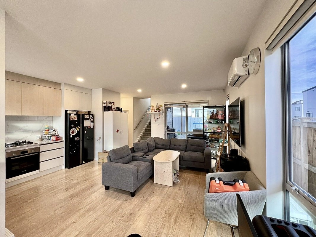 46 Minhas road, Ardmore, Auckland - Carousel 2