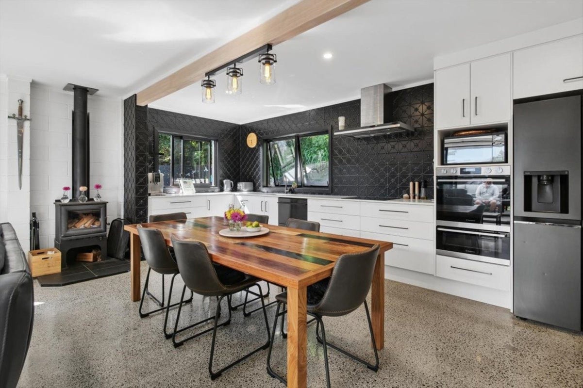 28 Spencer Avenue, Maketu, Te Puke - Carousel 2