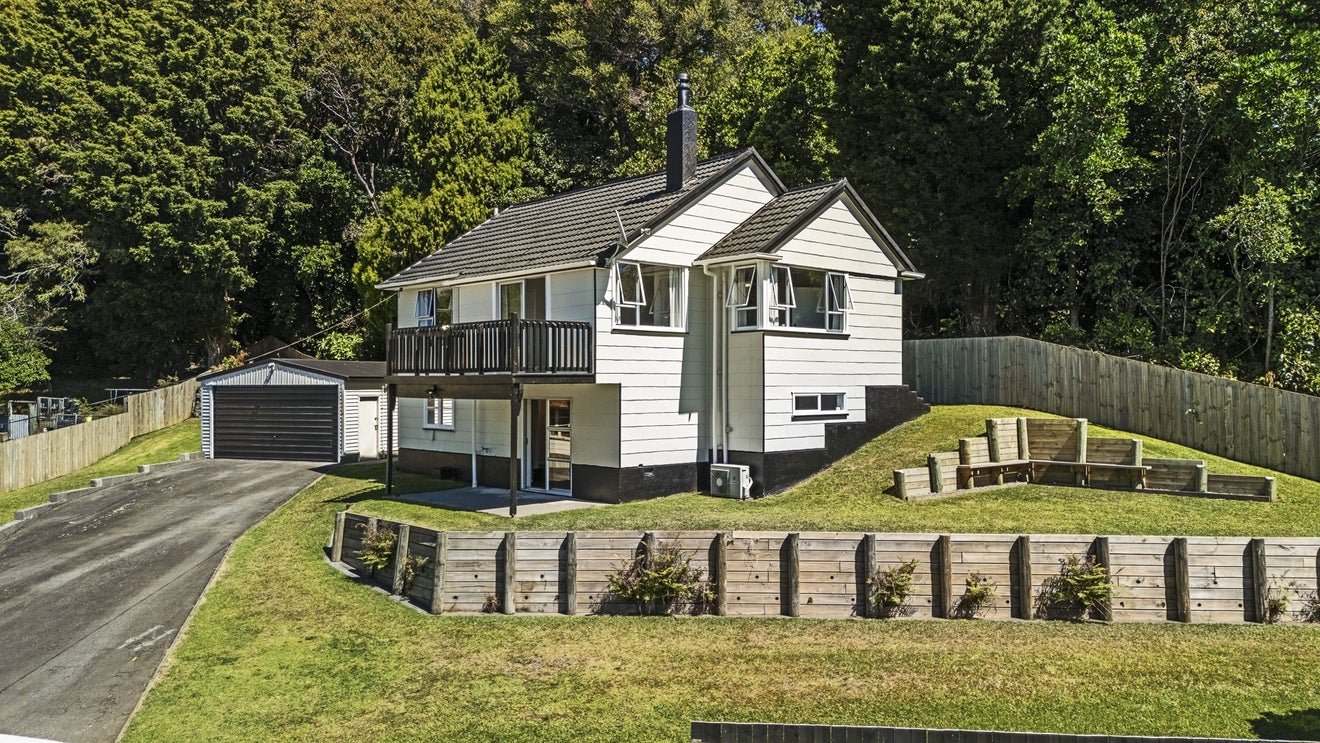 58A Glenpark Avenue, Frankleigh Park, New Plymouth - Carousel 1