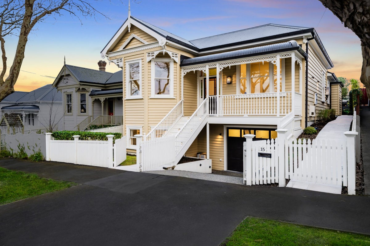 35 Hakanoa Street, Grey Lynn, Auckland - Carousel 1