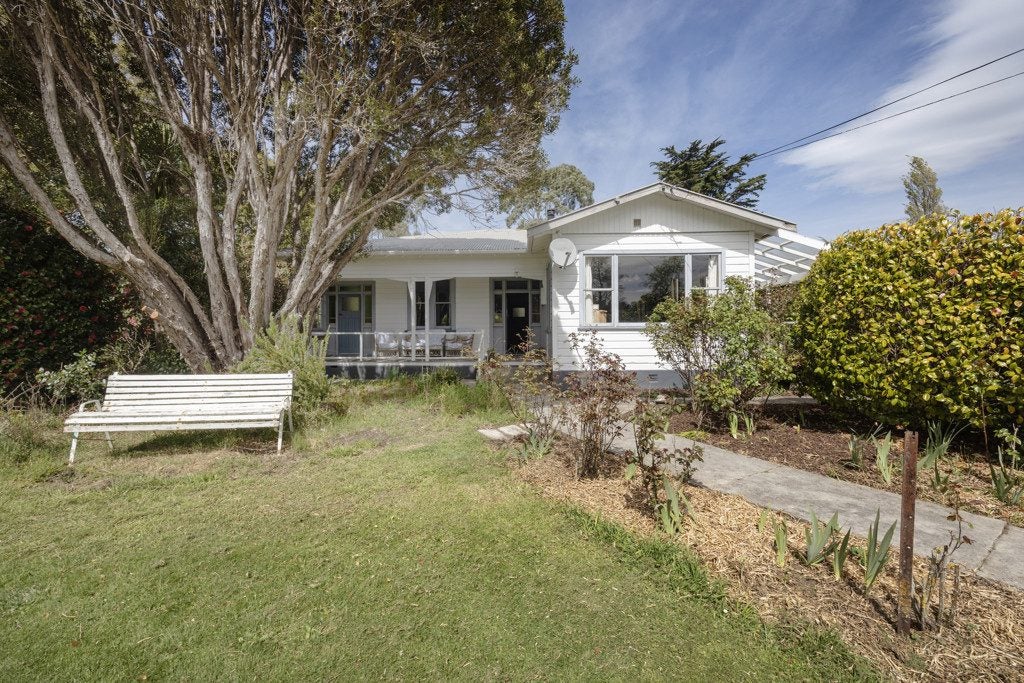 13 Norwich Street, Hampden, Hampden - Carousel 40