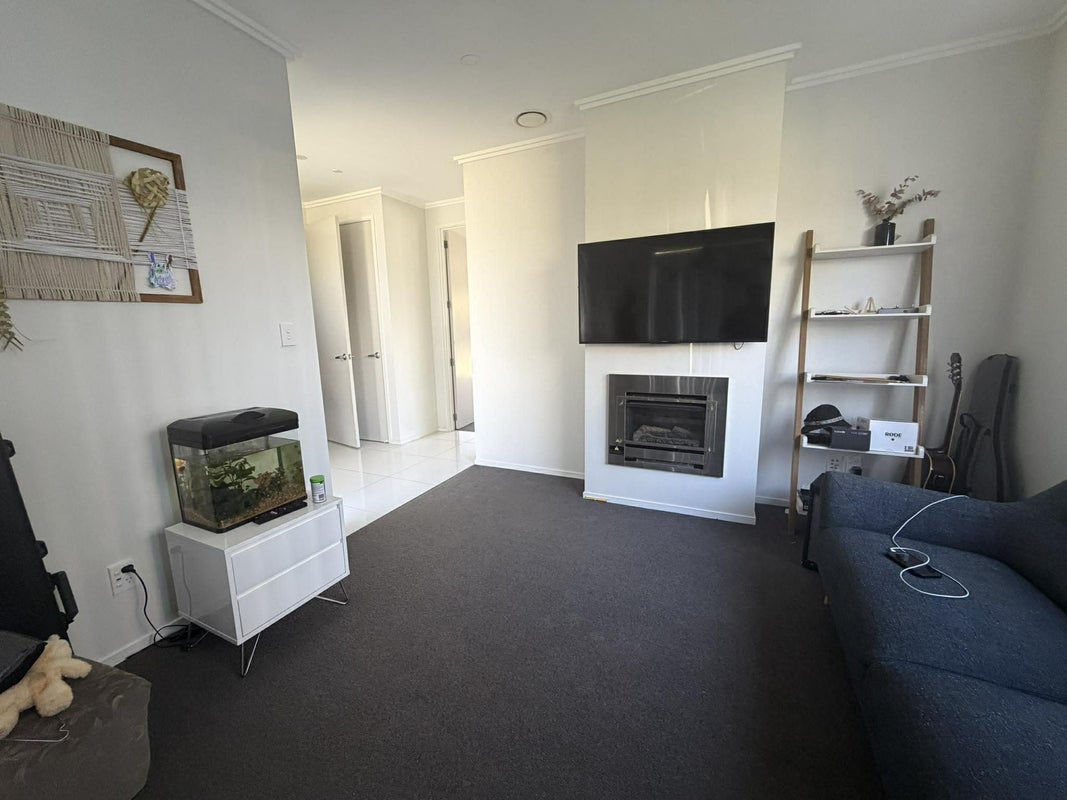 32 Kiln Street, Silverstream, Upper Hutt - Carousel 2