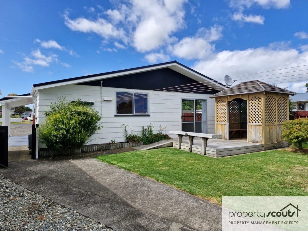 175 Parklands Avenue, Bell Block, New Plymouth - Carousel 1