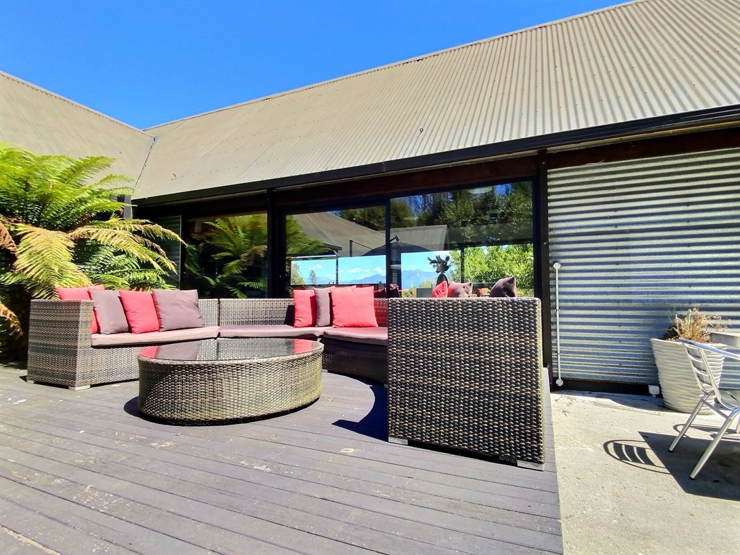 1946 Arnold Valley Road, Moana, Dobson - Carousel 2