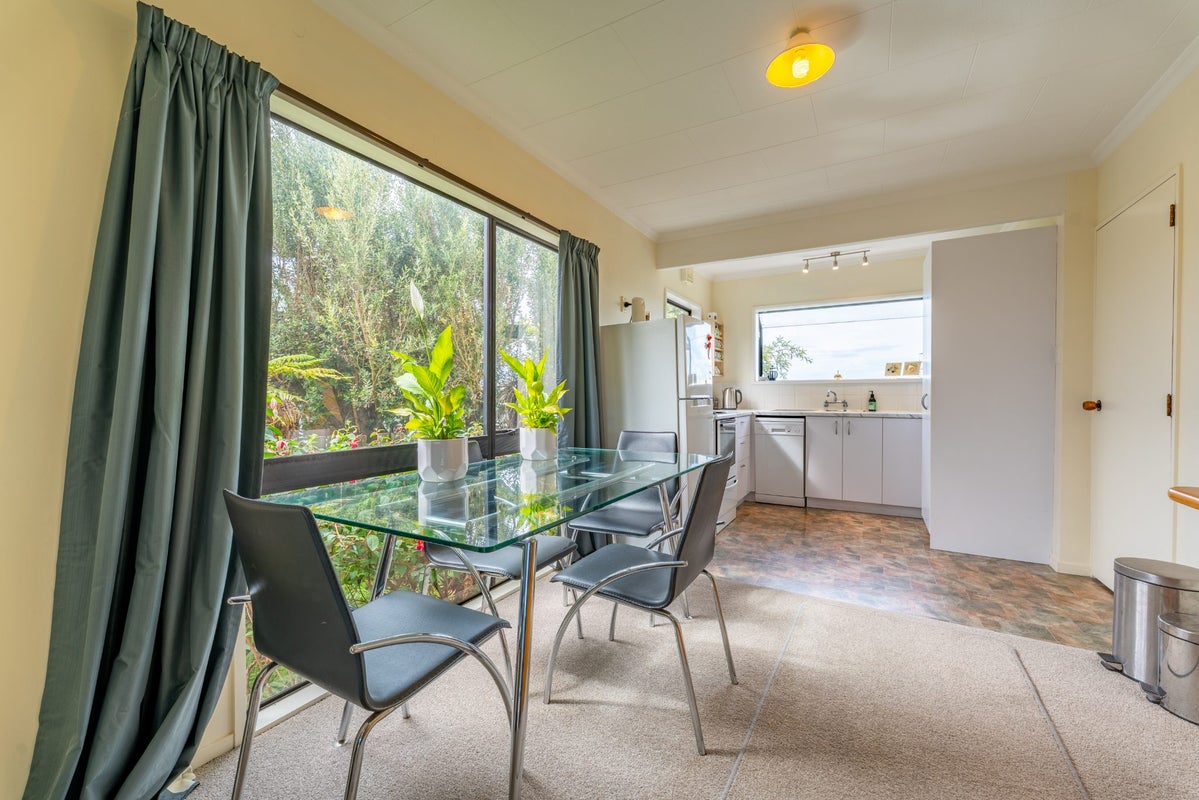 20 Jellicoe Street, Oceanview, Timaru - Carousel 2