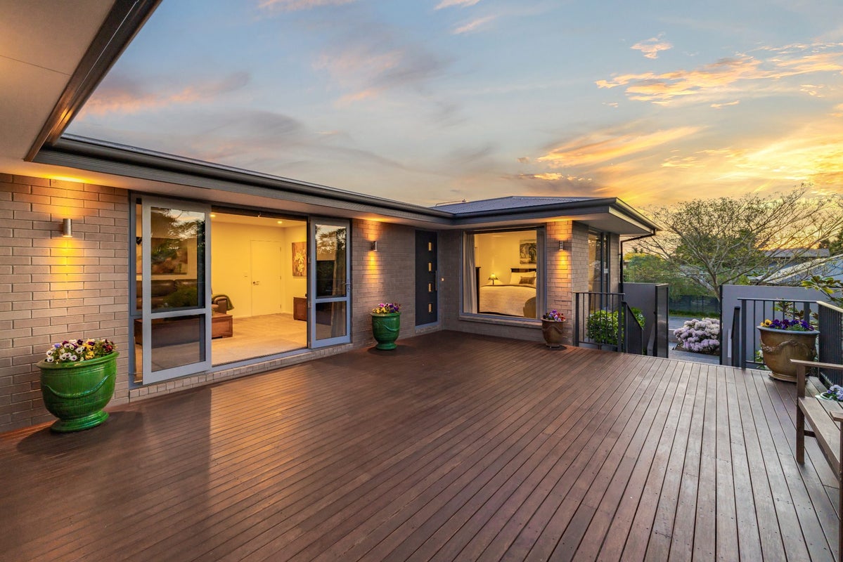 12 Condell Avenue, Papanui, Christchurch - Carousel 2