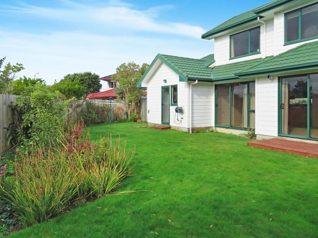 122 Redvers Drive, Belmont, Lower Hutt - Carousel 16