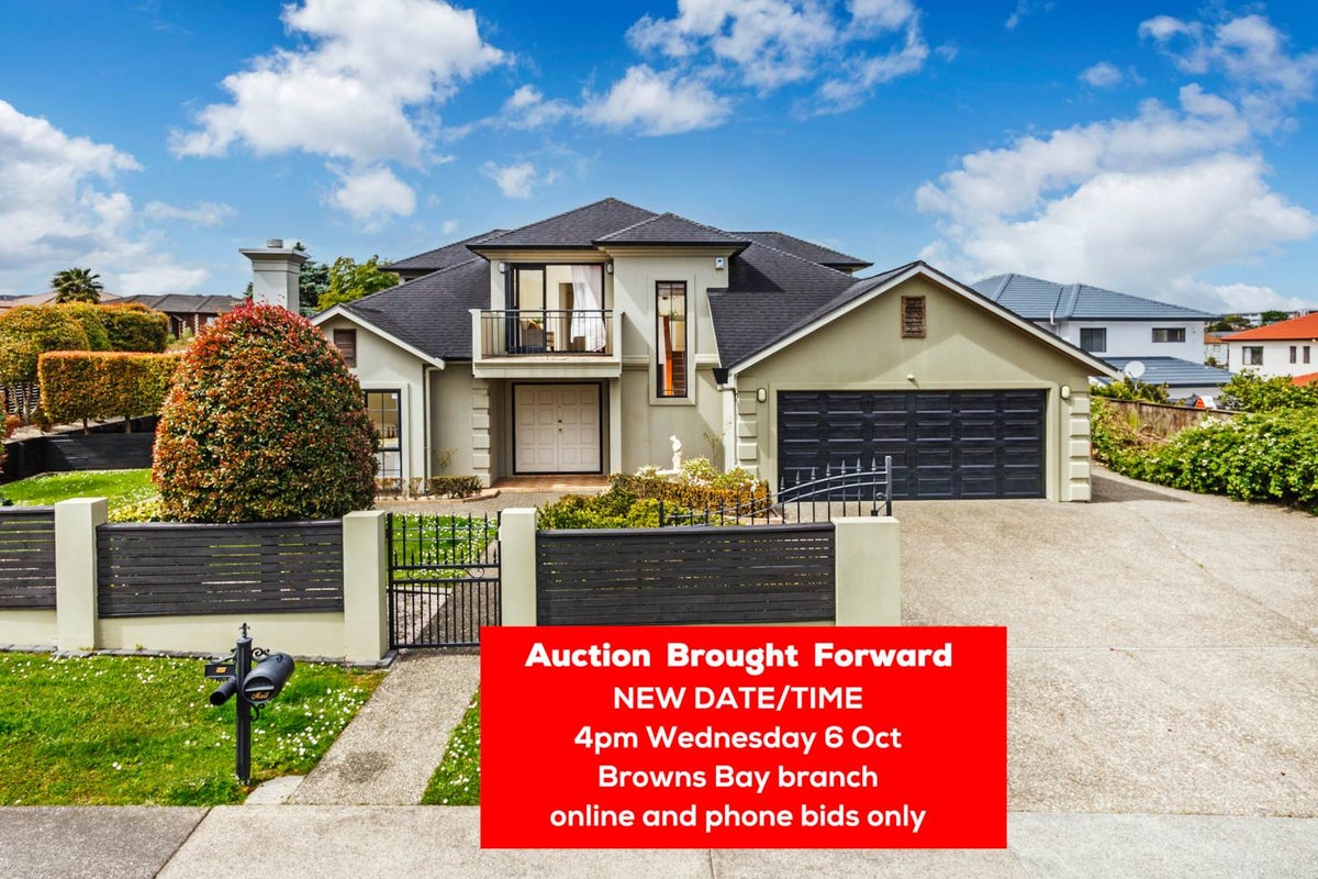 5 Killybegs Drive, Pinehill, Auckland - Carousel 1