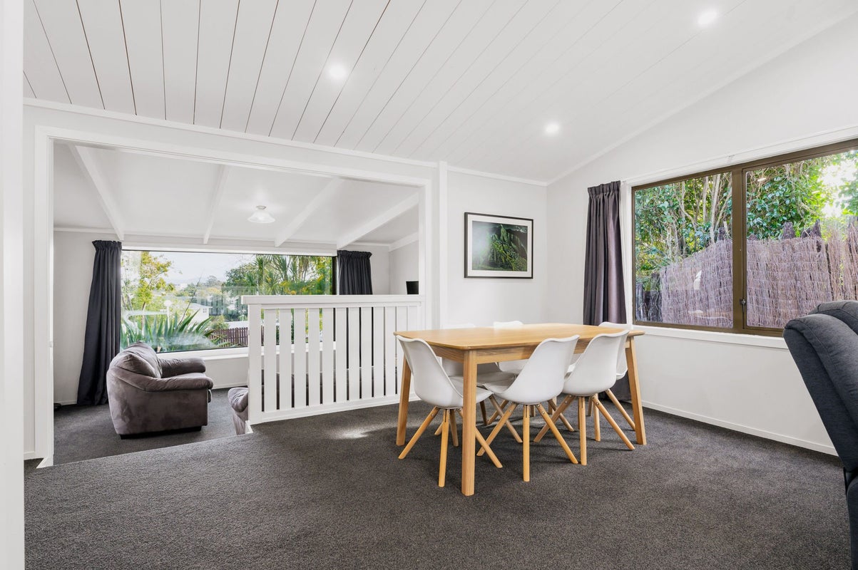 1 Titoki Place, Pukete, Hamilton - Carousel 2