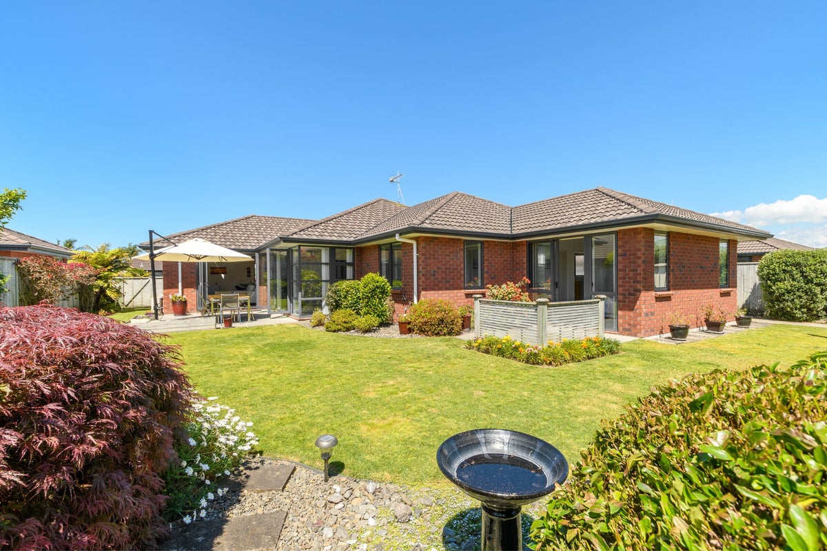 66 Carrington Drive, Papamoa Beach, Papamoa - Carousel 1