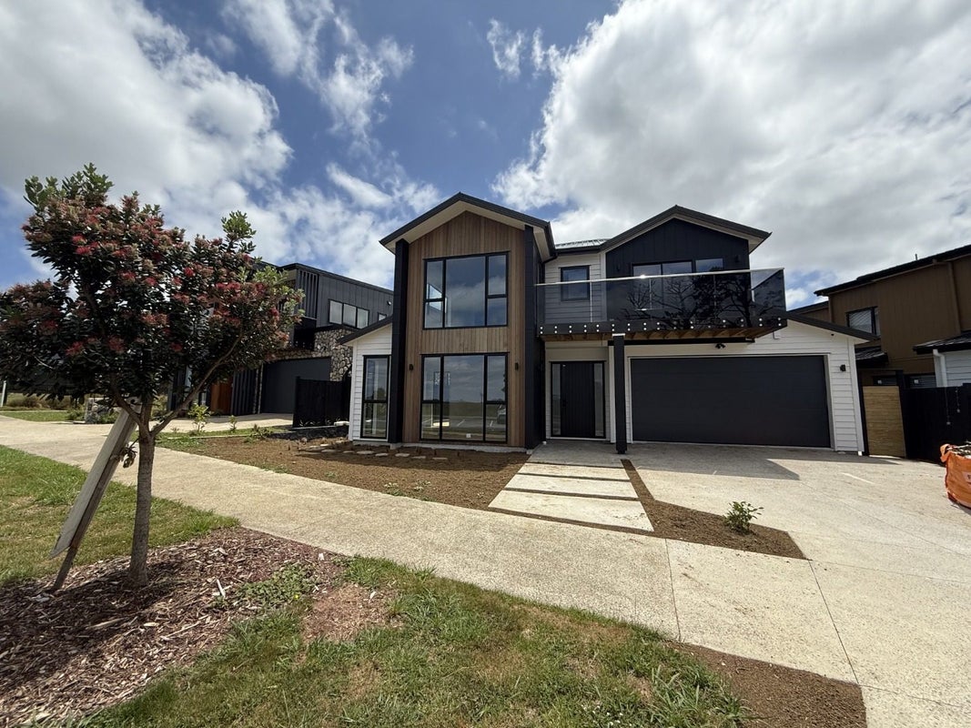 21 Catalina Avenue, Rosehill, Papakura - Carousel 1