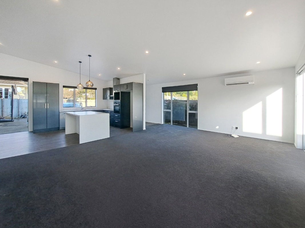 23A Hawthorn Crescent, Stokes Valley, Lower Hutt - Carousel 2