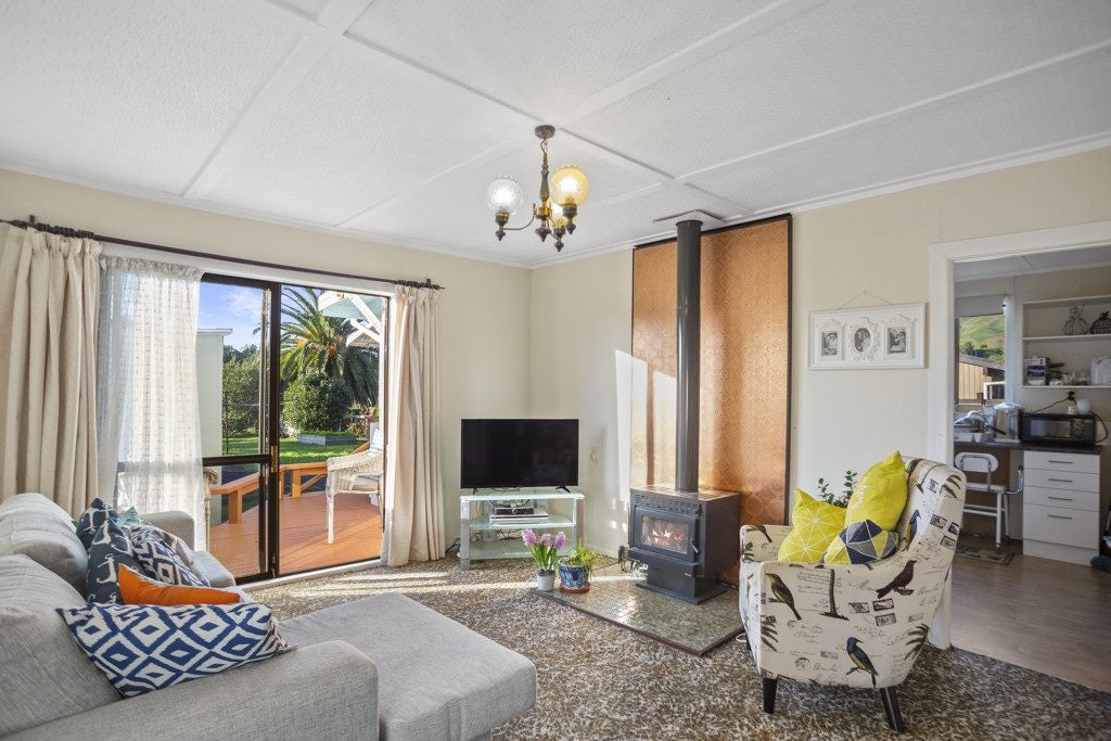 72 Station Road, Paeroa, Paeroa - Carousel 1
