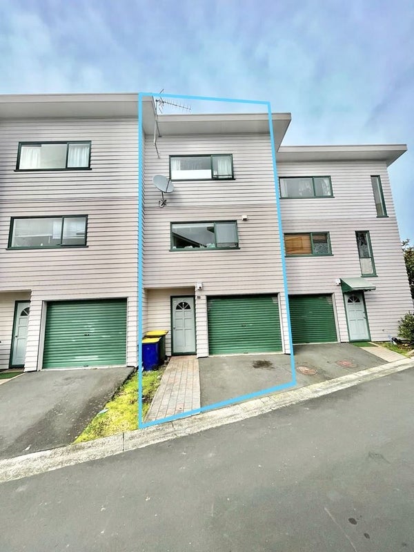 18/1 Briar Way, New Lynn, Auckland - Carousel 1